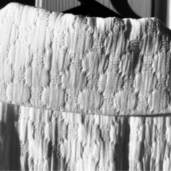 CAbi new white  blazer - Picture 6 of 8